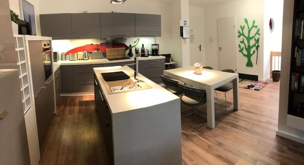 Exclusive Fewo In Warnemuende, 150M To The Beach, 2 Bathrooms, 2 Bedrooms, Sauna, Wifi And Much More. Rostock Exterior foto